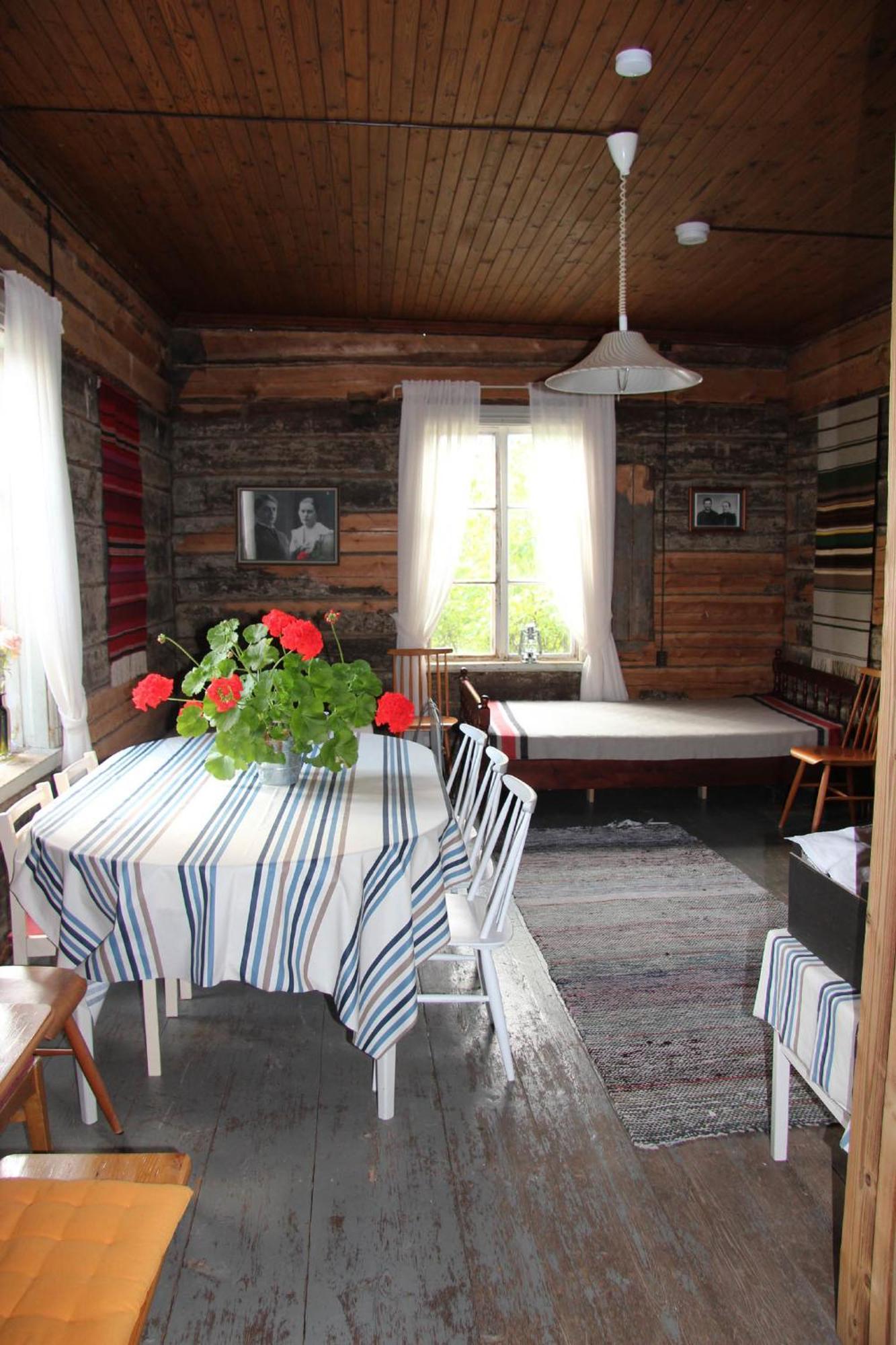 Vehkaniemen Lomatila Pohjaslahti Quarto foto